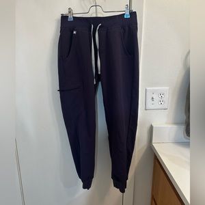 Figs Zamora jogger scrub pants, purple shadow, XS petite. Great condition!